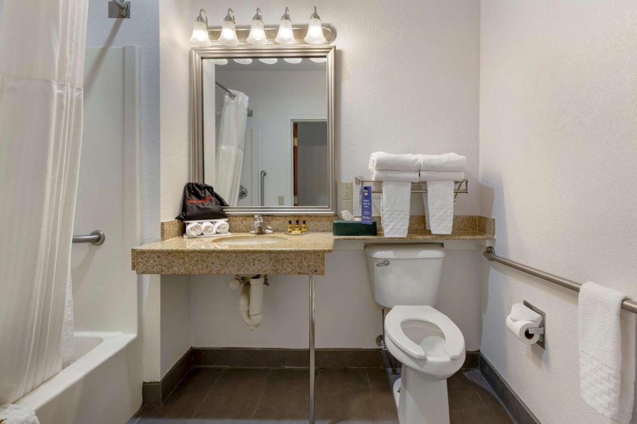 Best Western Plus South Hill Inn Zewnętrze zdjęcie